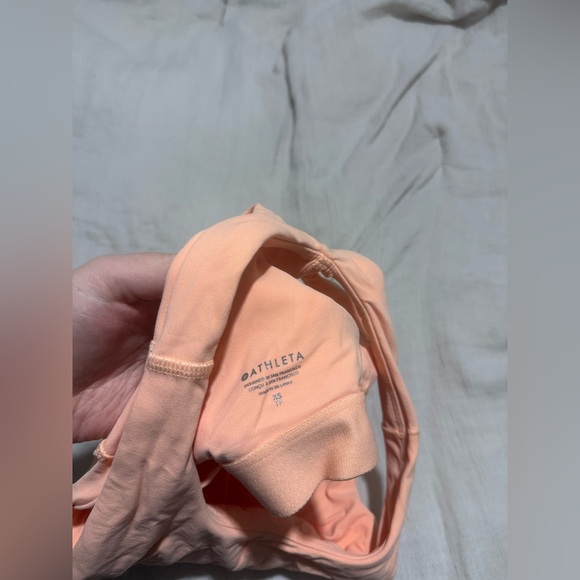 Athleta strap back cropped top - Picture 4 of 4